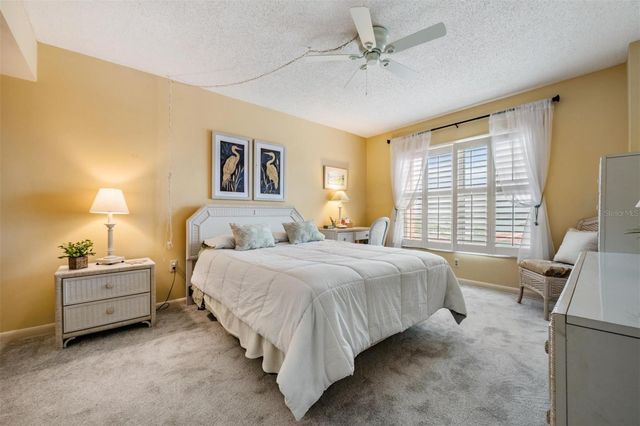 4900 BRITTANY DRIVE S 805, St Petersburg, FL 33715