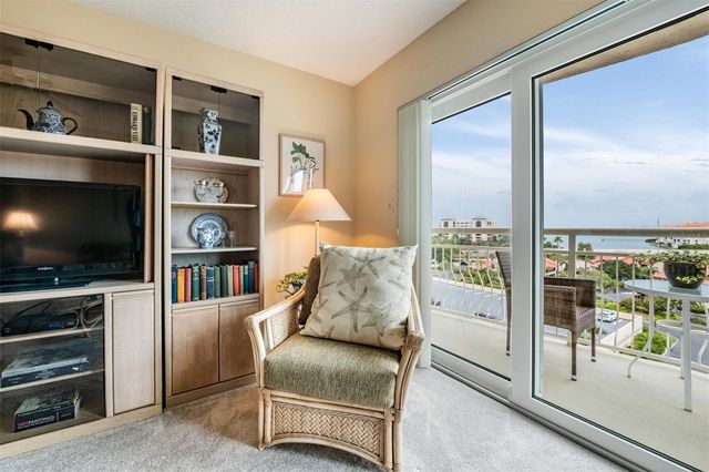 4900 BRITTANY DRIVE S 805, St Petersburg, FL 33715