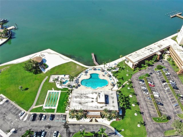 4900 BRITTANY DRIVE S 805, St Petersburg, FL 33715