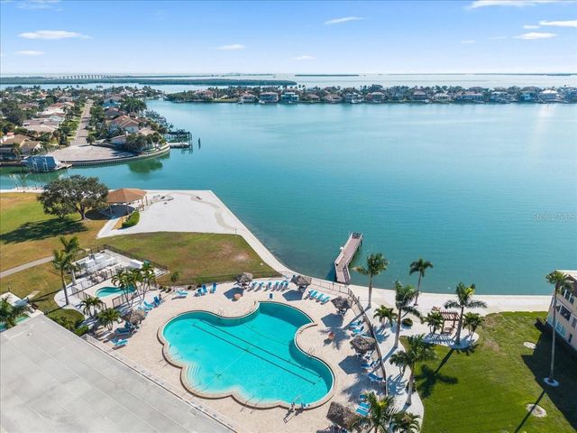 4900 BRITTANY DRIVE S 805, St Petersburg, FL 33715