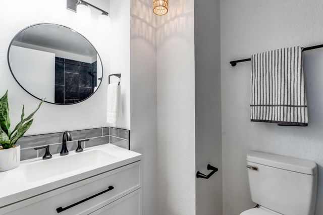 2415 E Evanston St, Park City, KS 67219