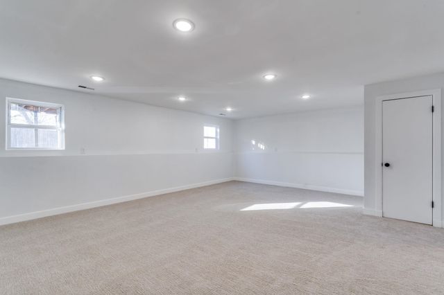 2415 E Evanston St, Park City, KS 67219