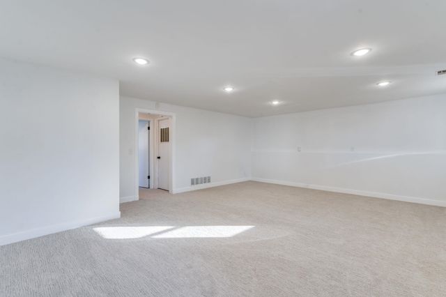 2415 E Evanston St, Park City, KS 67219