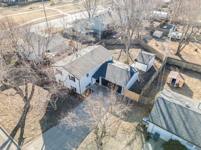 2415 E Evanston St, Park City, KS 67219