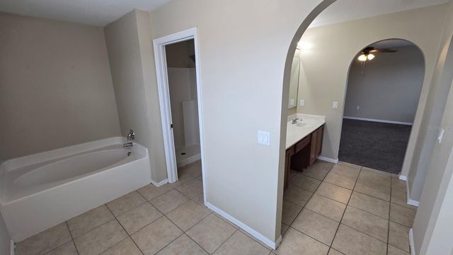 1052 BRENTON LEAF DRIVE, Ruskin, FL 33570