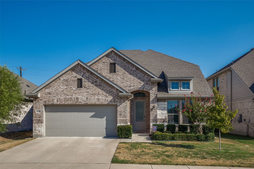 1238 Stagecoach Trail, Justin, TX 76247 — exterior