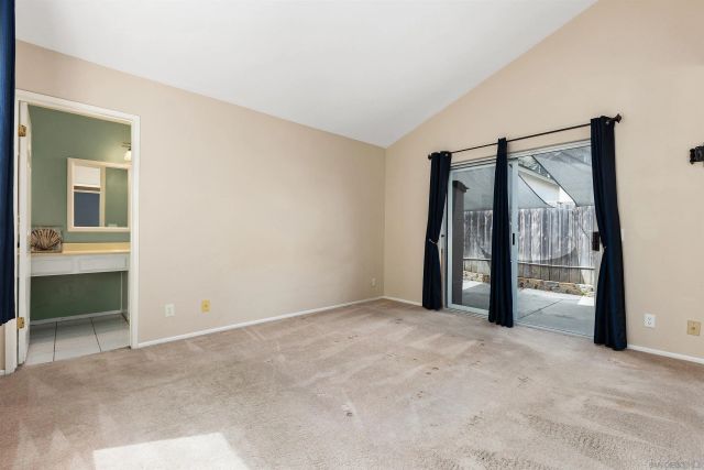 2435 Heatherwood Ct, Escondido, CA 92026