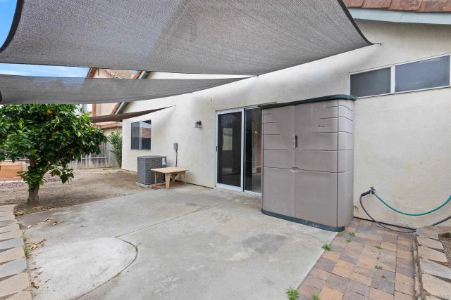 2435 Heatherwood Ct, Escondido, CA 92026