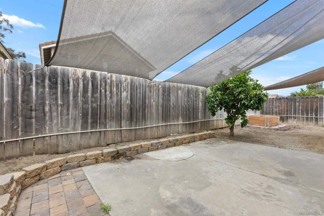 2435 Heatherwood Ct, Escondido, CA 92026