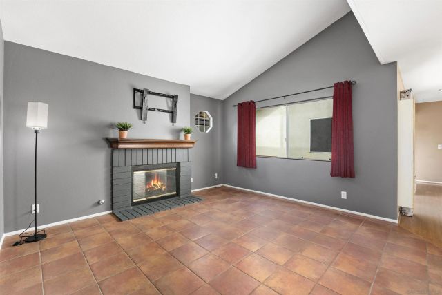 2435 Heatherwood Ct, Escondido, CA 92026
