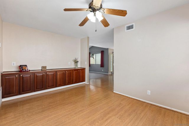 2435 Heatherwood Ct, Escondido, CA 92026