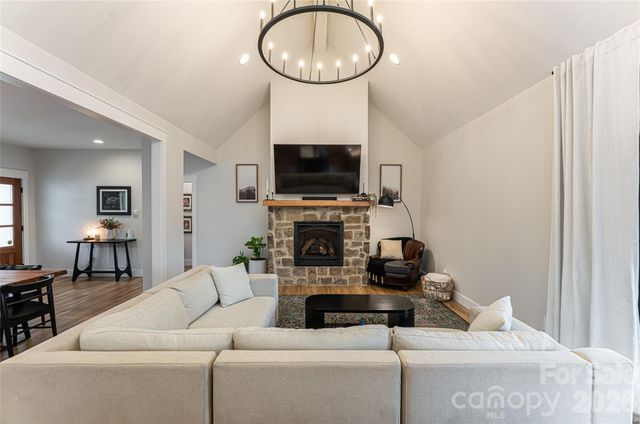 13 Cambridge Drive, Candler, NC 28715