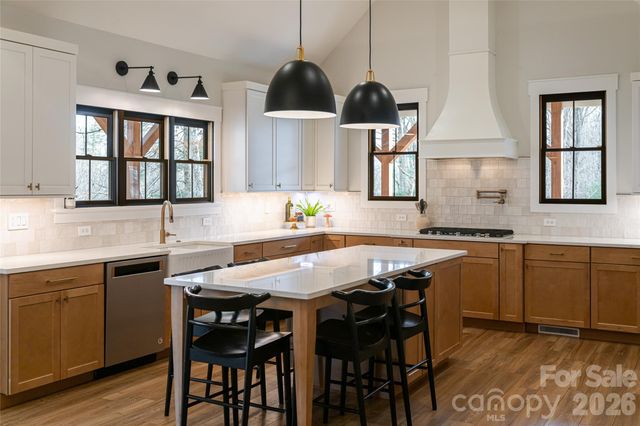 13 Cambridge Drive, Candler, NC 28715