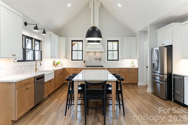 13 Cambridge Drive, Candler, NC 28715