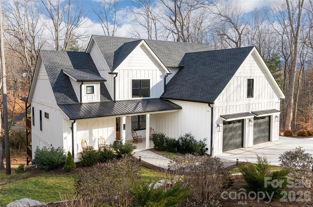 13 Cambridge Drive, Candler, NC 28715