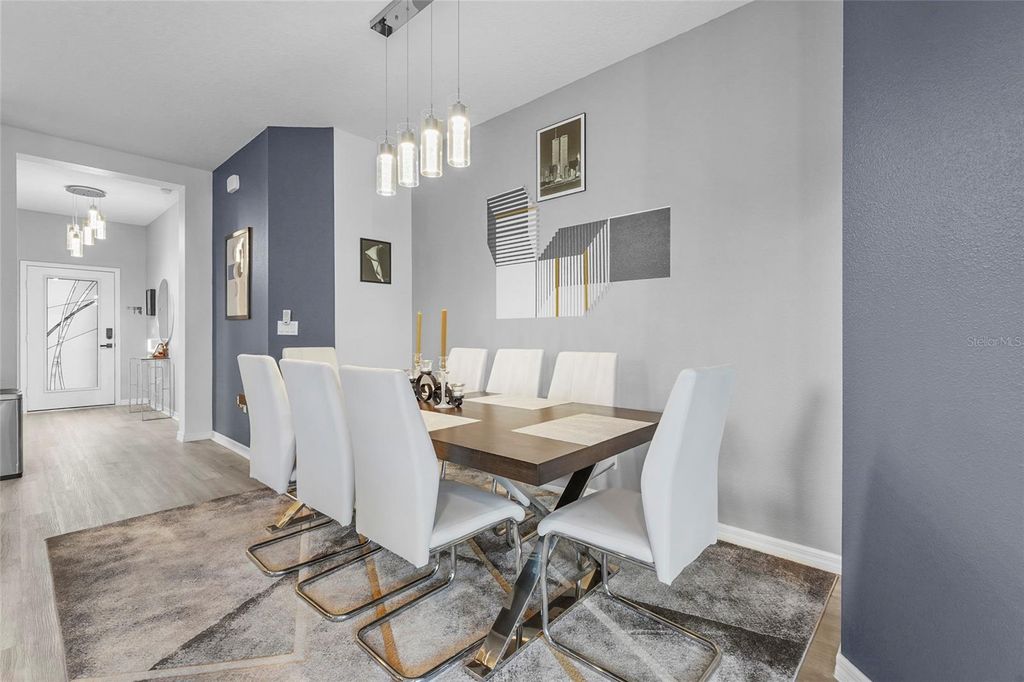 Image 21 of property listing at 1806 LAKE GEORGE COVE, Bradenton, FL 34211