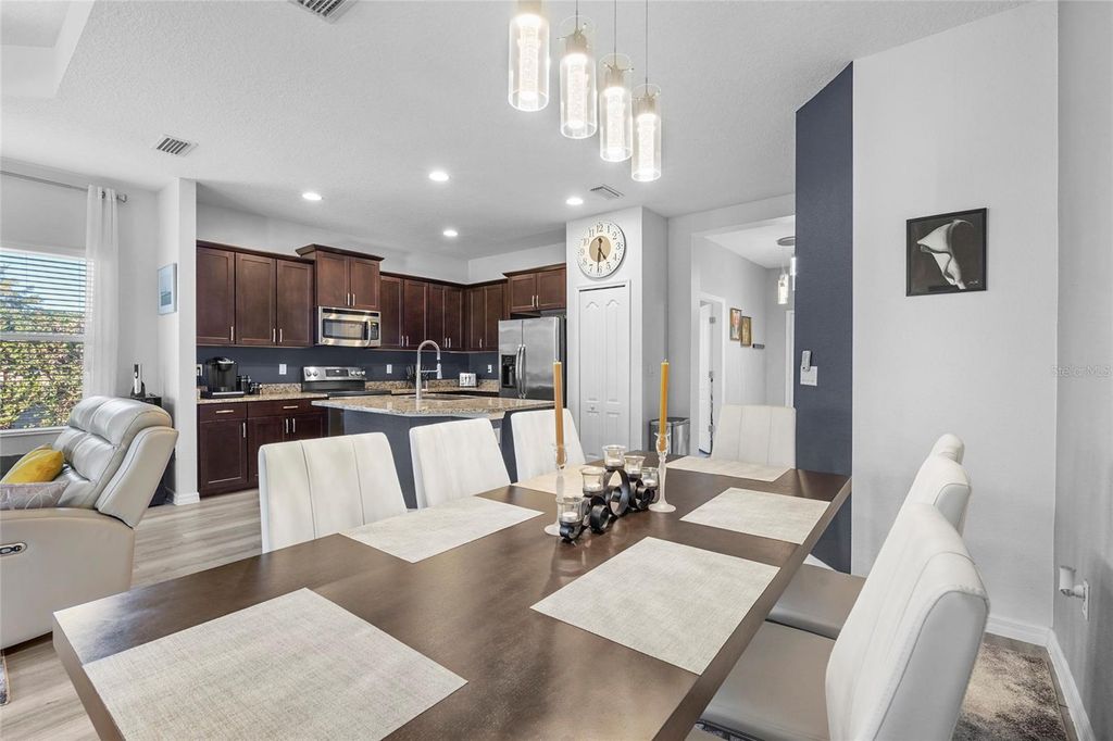 Image 22 of property listing at 1806 LAKE GEORGE COVE, Bradenton, FL 34211