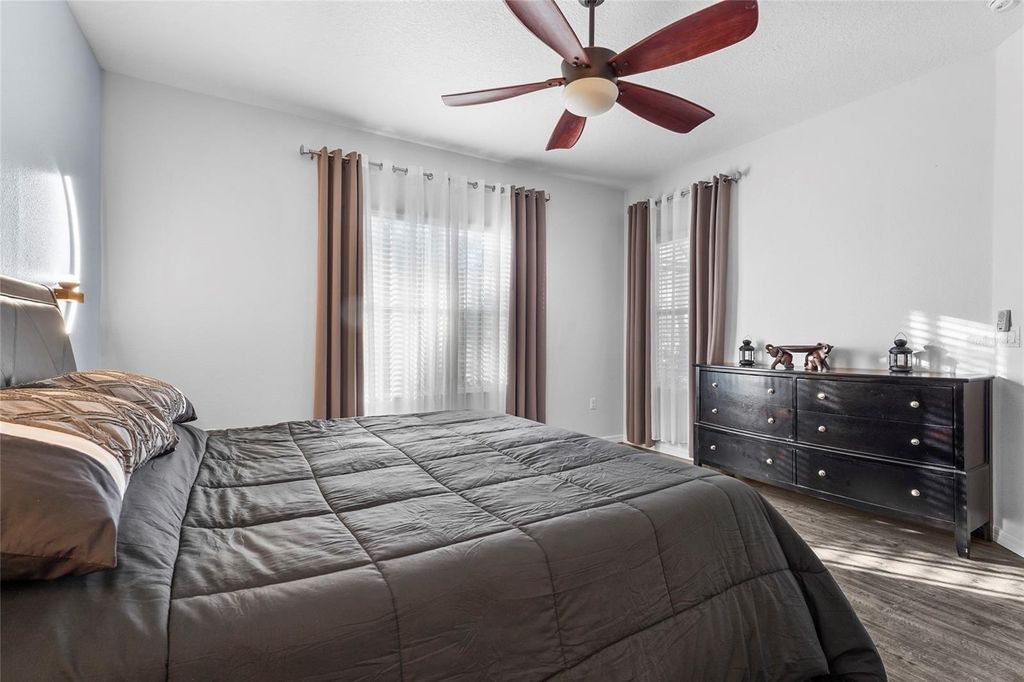 Image 26 of property listing at 1806 LAKE GEORGE COVE, Bradenton, FL 34211