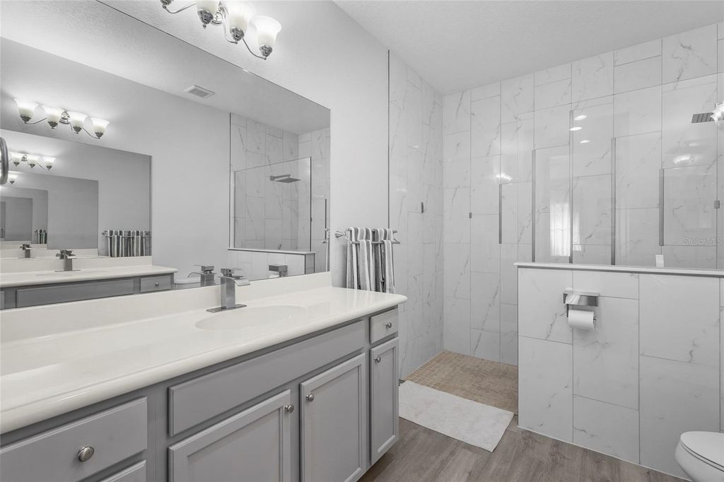 Image 27 of property listing at 1806 LAKE GEORGE COVE, Bradenton, FL 34211