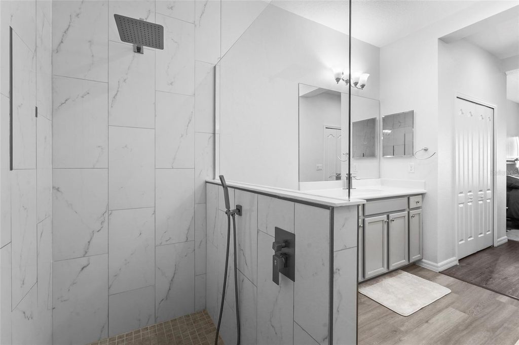 Image 29 of property listing at 1806 LAKE GEORGE COVE, Bradenton, FL 34211