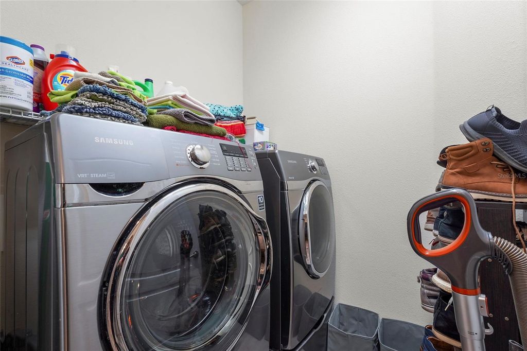 Image 39 of property listing at 1806 LAKE GEORGE COVE, Bradenton, FL 34211