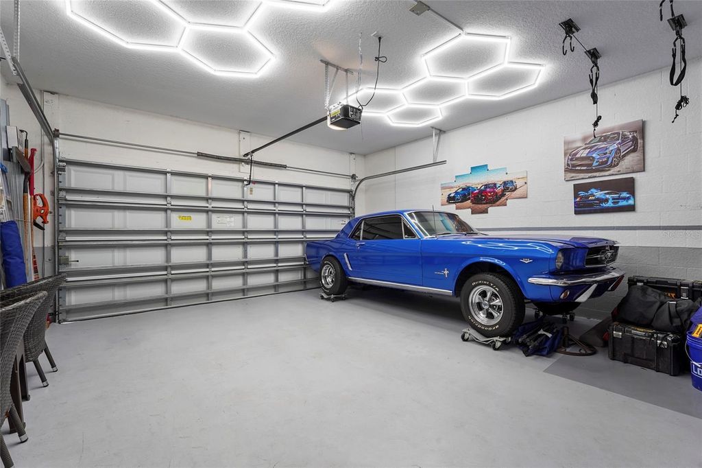 Image 40 of property listing at 1806 LAKE GEORGE COVE, Bradenton, FL 34211