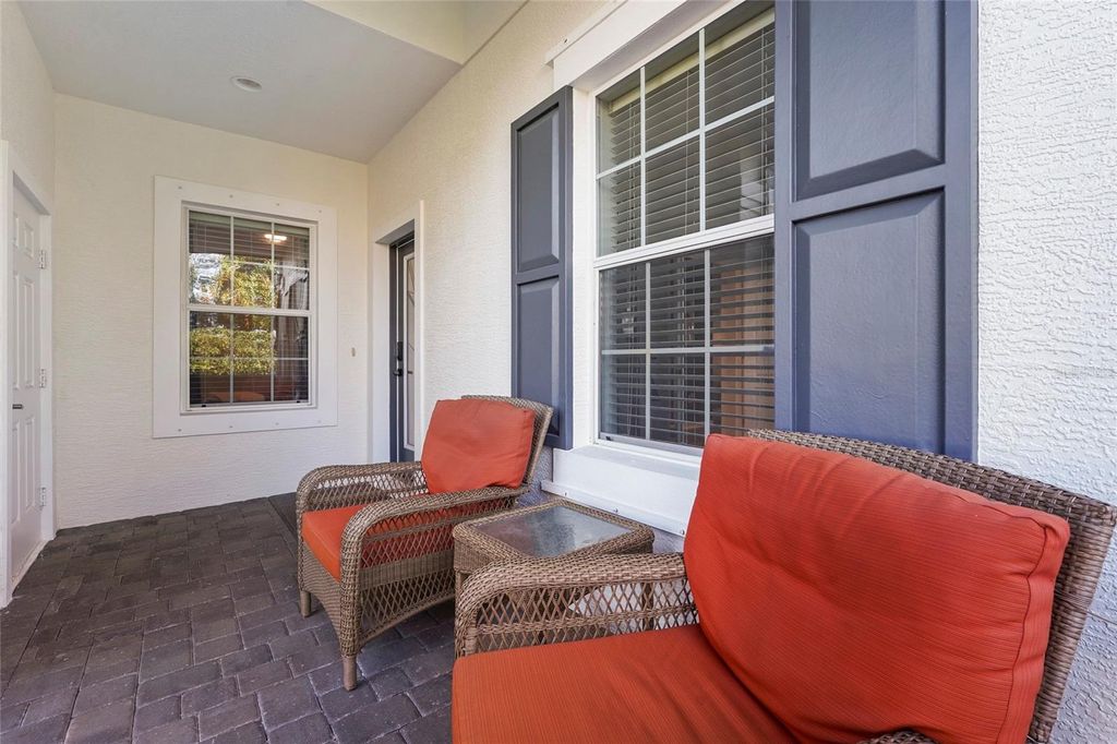 Image 5 of property listing at 1806 LAKE GEORGE COVE, Bradenton, FL 34211