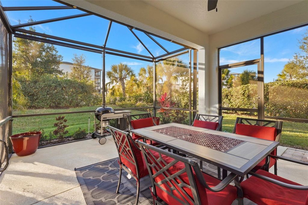 Image 42 of property listing at 1806 LAKE GEORGE COVE, Bradenton, FL 34211