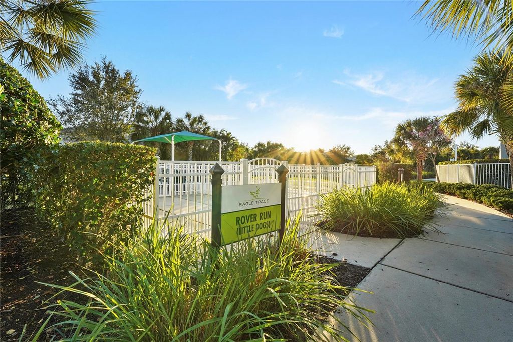 Image 62 of property listing at 1806 LAKE GEORGE COVE, Bradenton, FL 34211