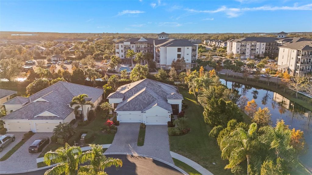 Image 74 of property listing at 1806 LAKE GEORGE COVE, Bradenton, FL 34211