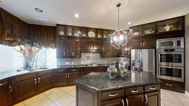 4026 Lake Brazos Lane, Richmond, TX 77406