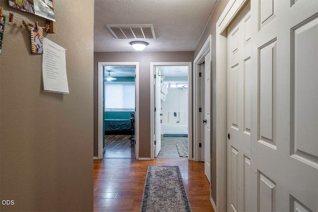 922 Hopkins Road, Central Point, OR 97502