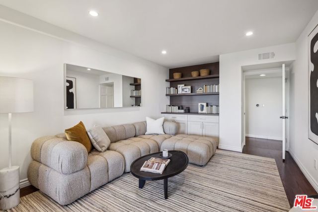 2411 Mount Olympus Drive, Los Angeles, CA 90046