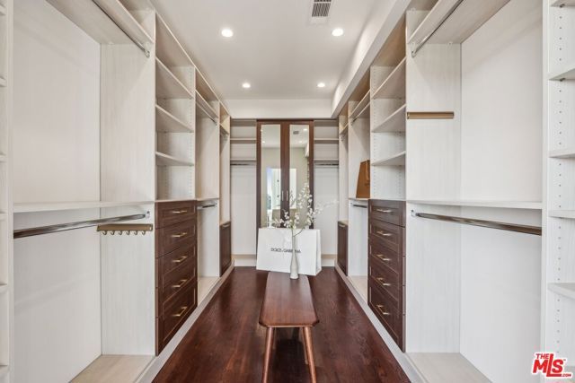 2411 Mount Olympus Drive, Los Angeles, CA 90046