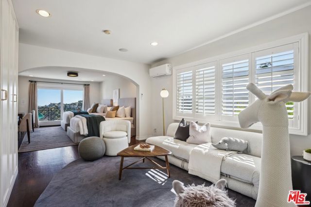 2411 Mount Olympus Drive, Los Angeles, CA 90046