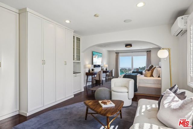 2411 Mount Olympus Drive, Los Angeles, CA 90046