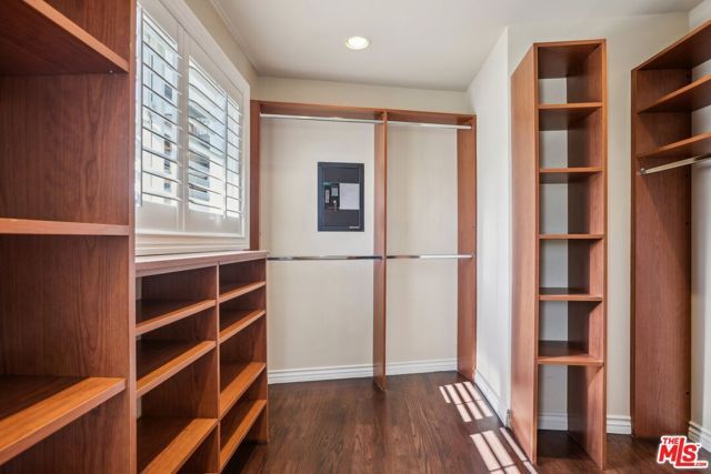 2411 Mount Olympus Drive, Los Angeles, CA 90046