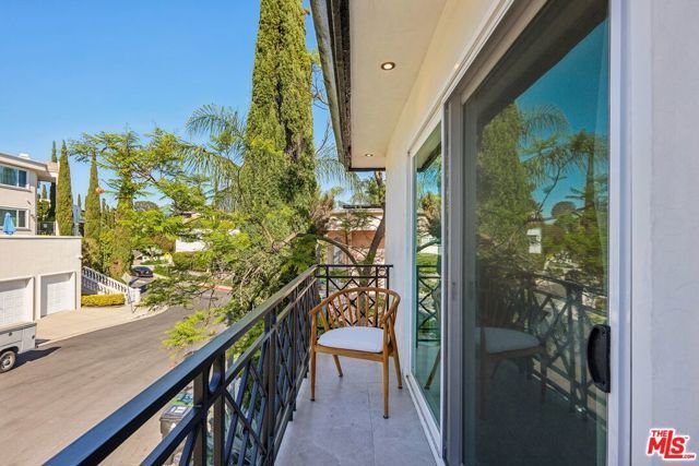 2411 Mount Olympus Drive, Los Angeles, CA 90046