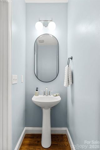 1558 Tippah Park Court, Charlotte, NC 28205