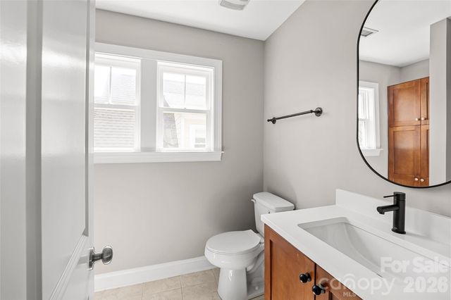 1558 Tippah Park Court, Charlotte, NC 28205