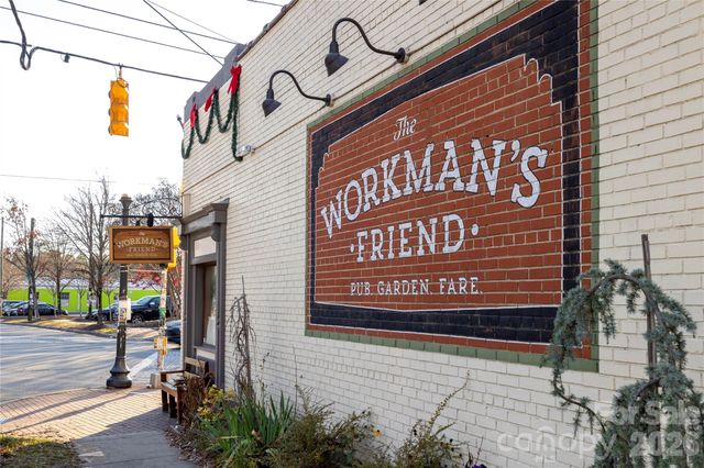 1558 Tippah Park Court, Charlotte, NC 28205