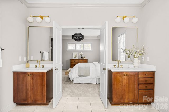 1558 Tippah Park Court, Charlotte, NC 28205