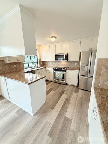 5010 84th Avenue W, University Place, WA 98467