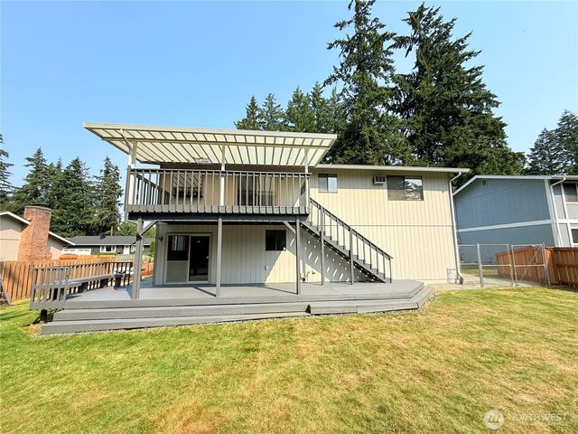 5010 84th Avenue W, University Place, WA 98467