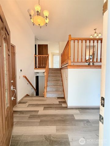 5010 84th Avenue W, University Place, WA 98467