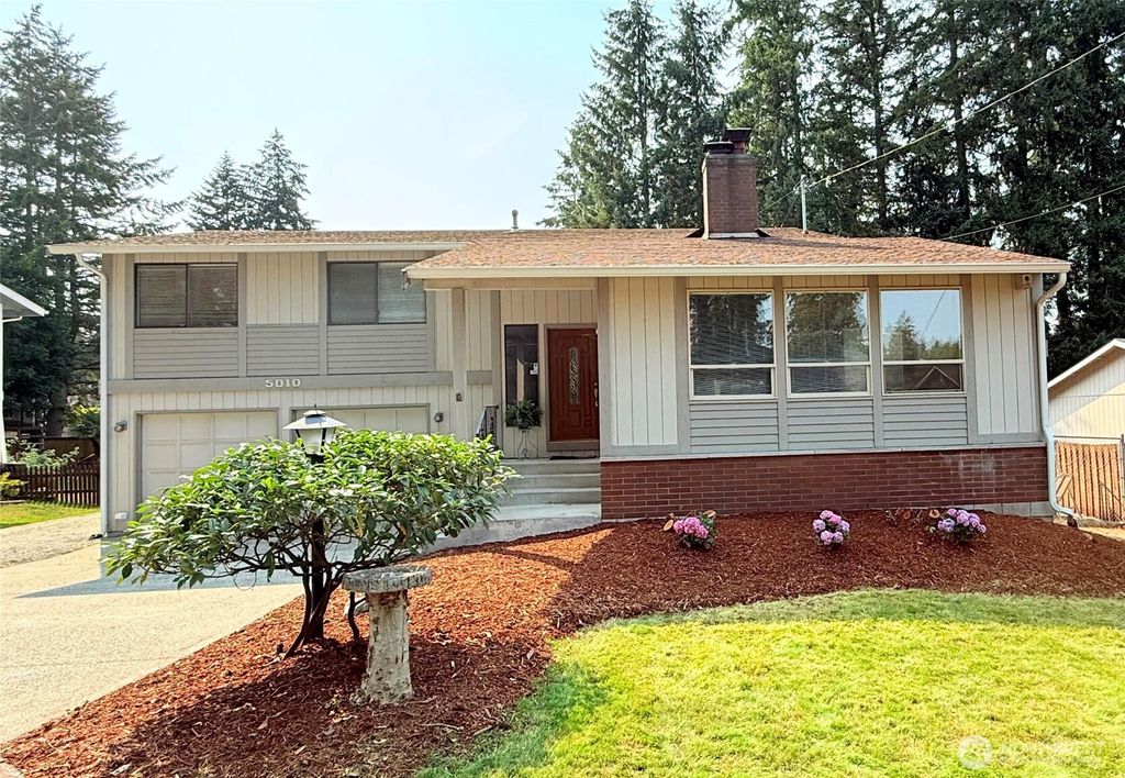 5010 84th Avenue W, University Place, WA 98467