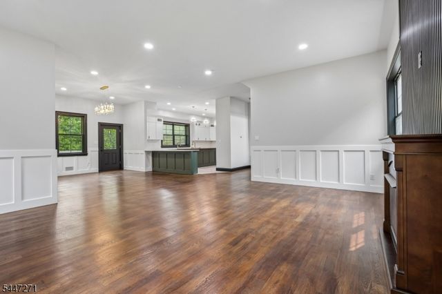 49 Northwood Rd, Hopatcong Boro, NJ 07849