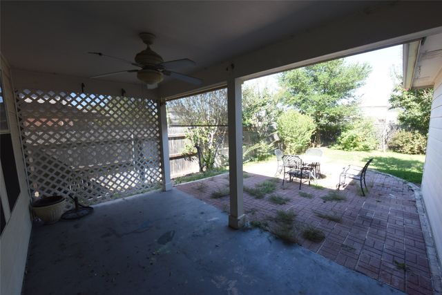 421 Stanley Falls Drive, Anna, TX 75409