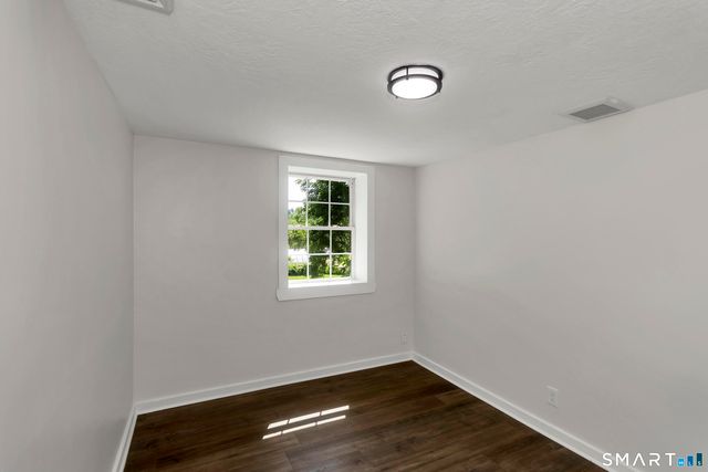 17 Congamond Road, Southwick, MA 01077