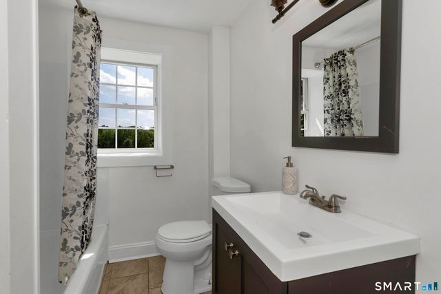 17 Congamond Road, Southwick, MA 01077